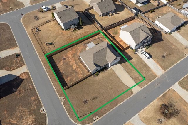 198 Sunny Point Loop, Central, SC 29630