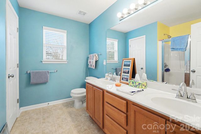 4022 Linsbury Court, Charlotte, NC 28213