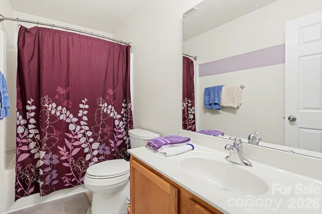 4022 Linsbury Court, Charlotte, NC 28213