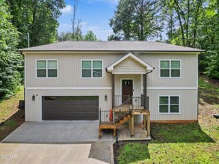 2068 Highpoint Lane, Sevierville, TN 37876