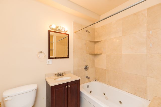 3508 W Cortland Street 2N, Chicago, IL 60647