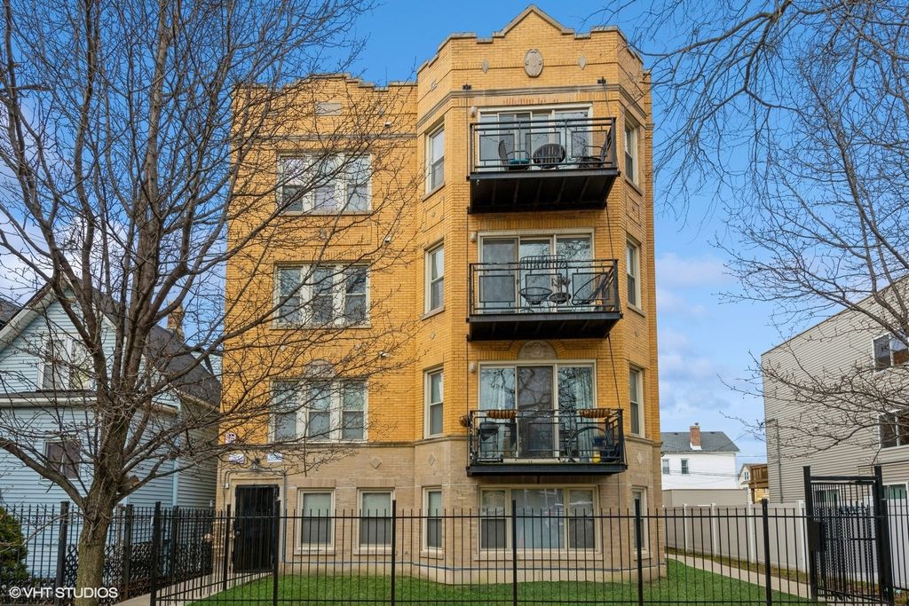 3508 W Cortland Street 2N, Chicago, IL 60647