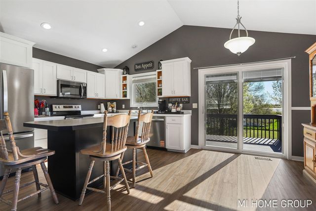 3391 Heathridge Trail, Hamilton, MI 49419