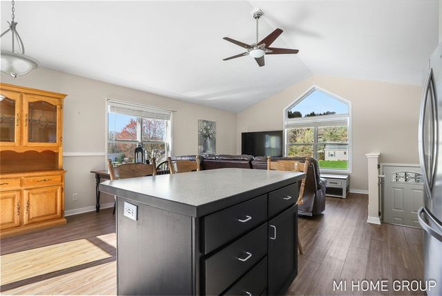 3391 Heathridge Trail, Hamilton, MI 49419