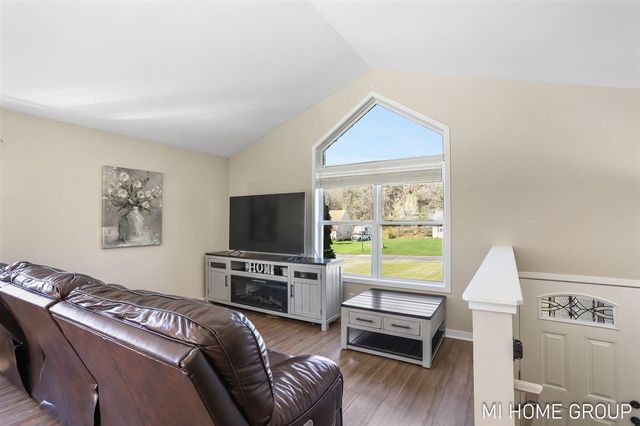 3391 Heathridge Trail, Hamilton, MI 49419