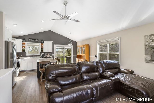 3391 Heathridge Trail, Hamilton, MI 49419