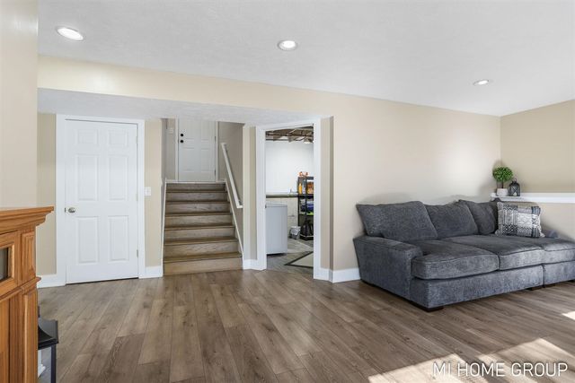 3391 Heathridge Trail, Hamilton, MI 49419