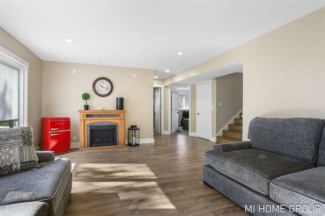 3391 Heathridge Trail, Hamilton, MI 49419