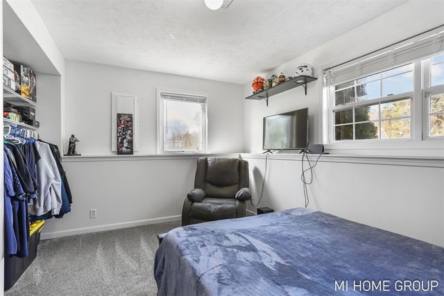 3391 Heathridge Trail, Hamilton, MI 49419