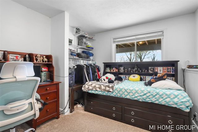 3391 Heathridge Trail, Hamilton, MI 49419