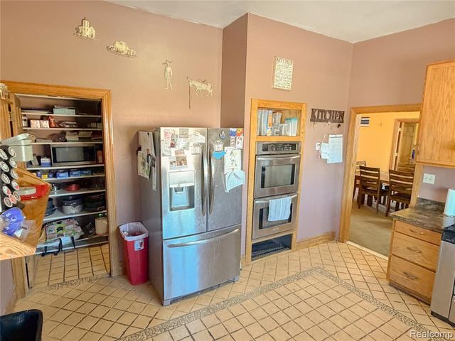 703 Saint John Street, Wyandotte, MI 48192