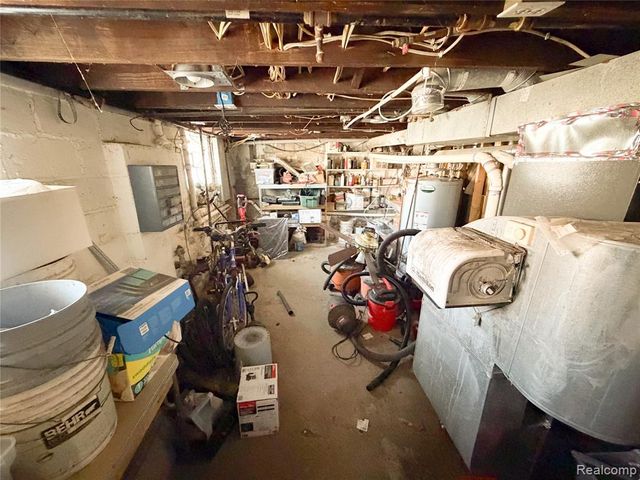 703 Saint John Street, Wyandotte, MI 48192