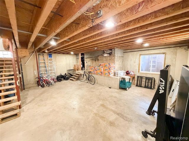 703 Saint John Street, Wyandotte, MI 48192