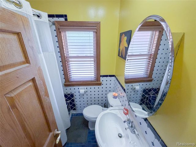 703 Saint John Street, Wyandotte, MI 48192