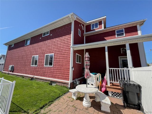 703 Saint John Street, Wyandotte, MI 48192