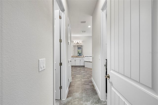 19520 HAYDEN LAKE COURT, Land O Lakes, FL 34638