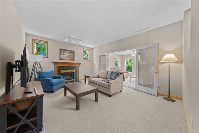 17672 Kettering Trail, Lakeville, MN 55044