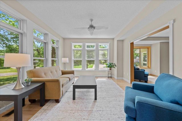 17672 Kettering Trail, Lakeville, MN 55044