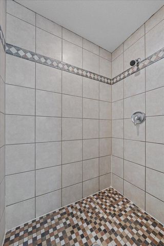 17672 Kettering Trail, Lakeville, MN 55044