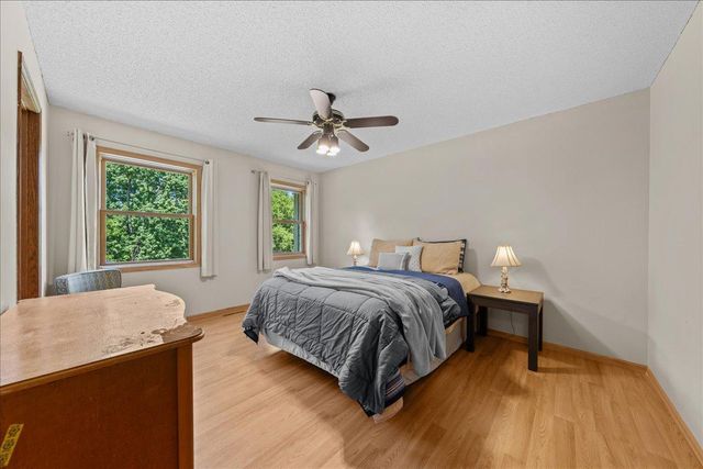 17672 Kettering Trail, Lakeville, MN 55044
