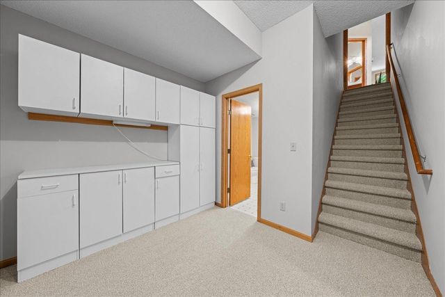 17672 Kettering Trail, Lakeville, MN 55044