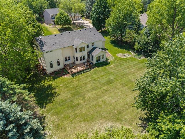 17672 Kettering Trail, Lakeville, MN 55044