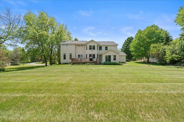 17672 Kettering Trail, Lakeville, MN 55044
