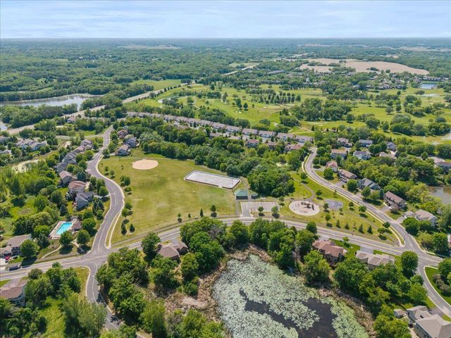 17672 Kettering Trail, Lakeville, MN 55044
