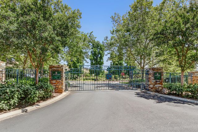 4784 Village Green, El Dorado Hills, CA 95762