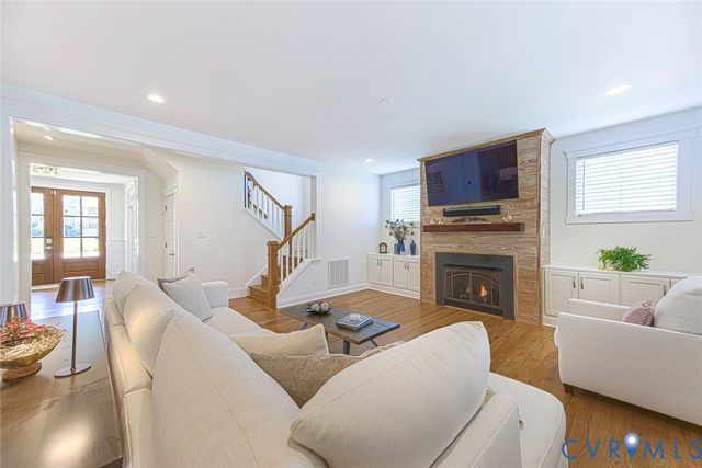 2112 Avada Dr, Midlothian, VA 23112