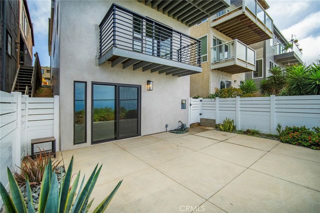 881 Quivera Street, Laguna Beach, CA 92651