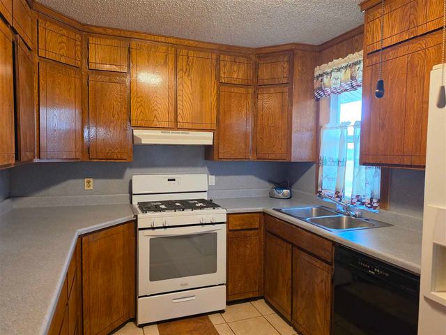 17728 WATTS RD, Fletcher, OK 73541