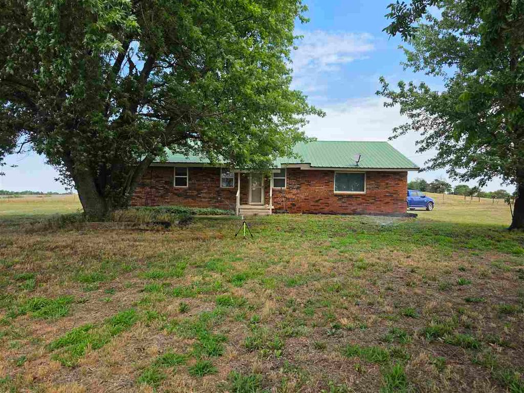 17728 WATTS RD, Fletcher, OK 73541