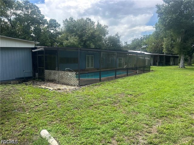 18595 Palm Creek DR 601, North Fort Myers, FL 33917