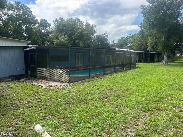 18595 Palm Creek DR 601, North Fort Myers, FL 33917