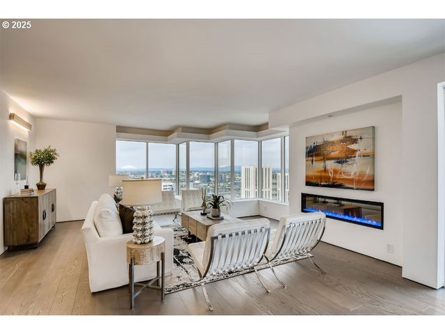 1414 Sw 3RD Ave 2101, Portland, OR 97201