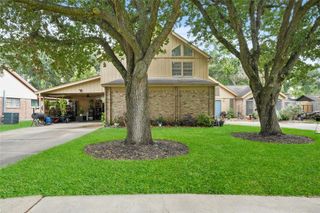 2408 Chelmsford Court, Alvin, TX 77511