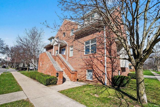 330 N Sunnyside Avenue, South Bend, IN 46617