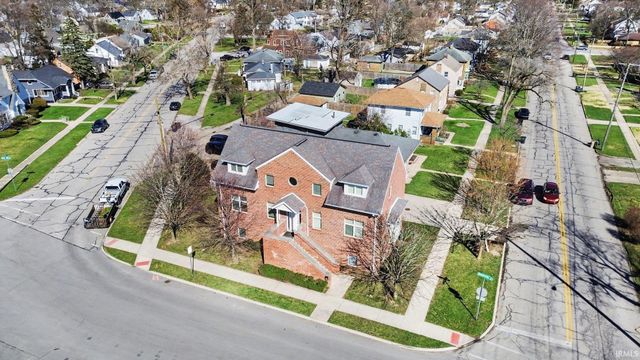 330 N Sunnyside Avenue, South Bend, IN 46617