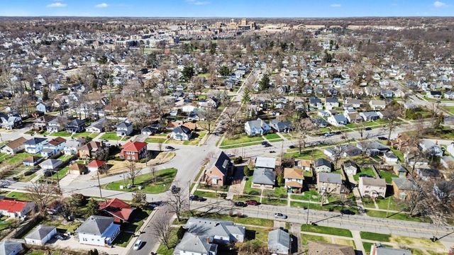 330 N Sunnyside Avenue, South Bend, IN 46617