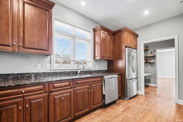 330 N Sunnyside Avenue, South Bend, IN 46617