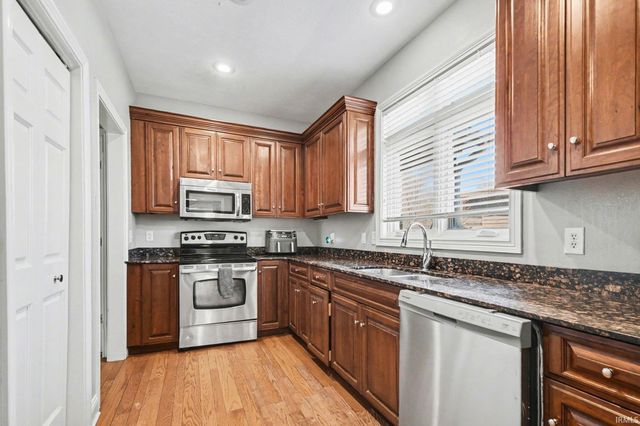 330 N Sunnyside Avenue, South Bend, IN 46617