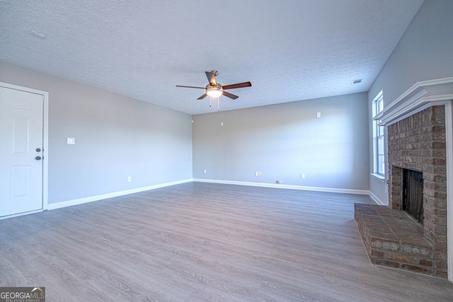 3838 Parnell Way, Ellenwood, GA 30294