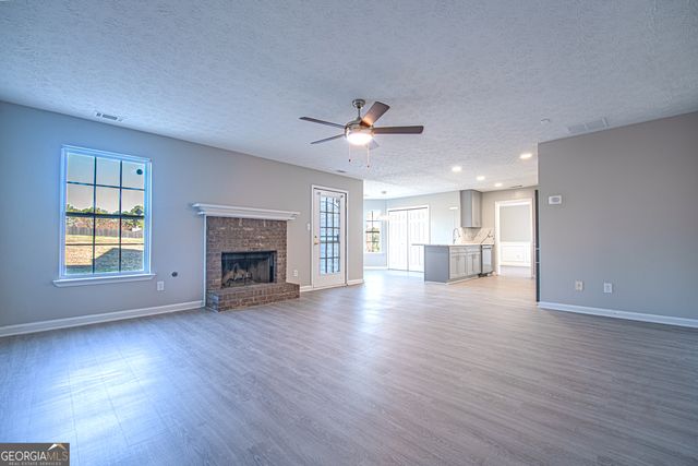 3838 Parnell Way, Ellenwood, GA 30294