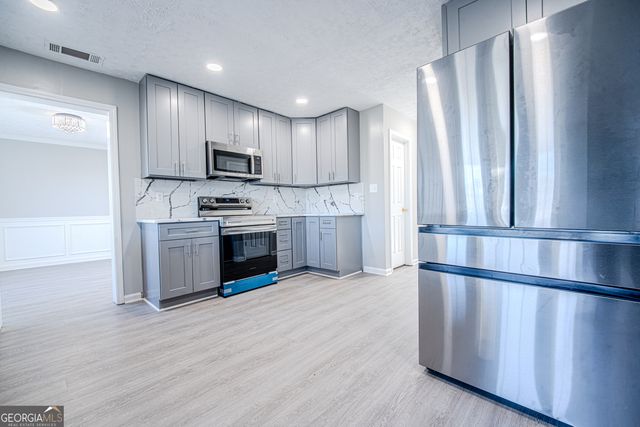 3838 Parnell Way, Ellenwood, GA 30294