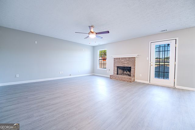 3838 Parnell Way, Ellenwood, GA 30294