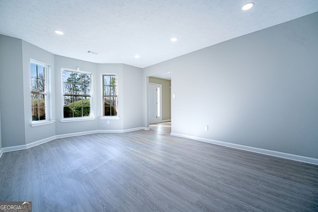 3838 Parnell Way, Ellenwood, GA 30294