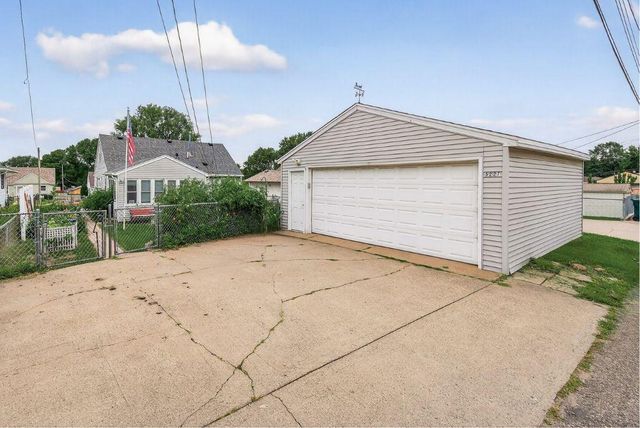 5227 5th Street NE, Columbia Heights, MN 55421