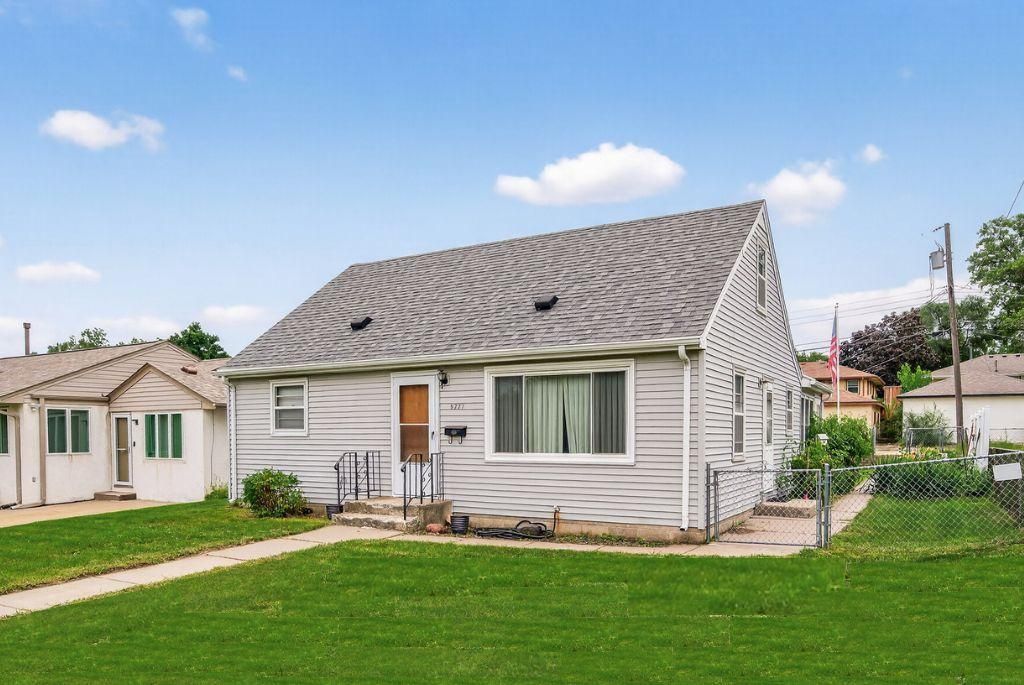 5227 5th Street NE, Columbia Heights, MN 55421