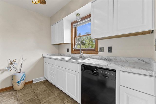 2640 Moraine COURT, Racine, WI 53402